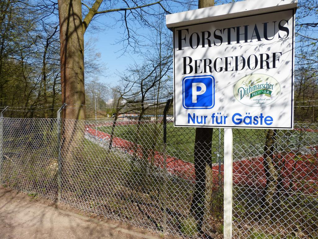 Forsthaus Bergedorf Hotel Hamburg Bagian luar foto