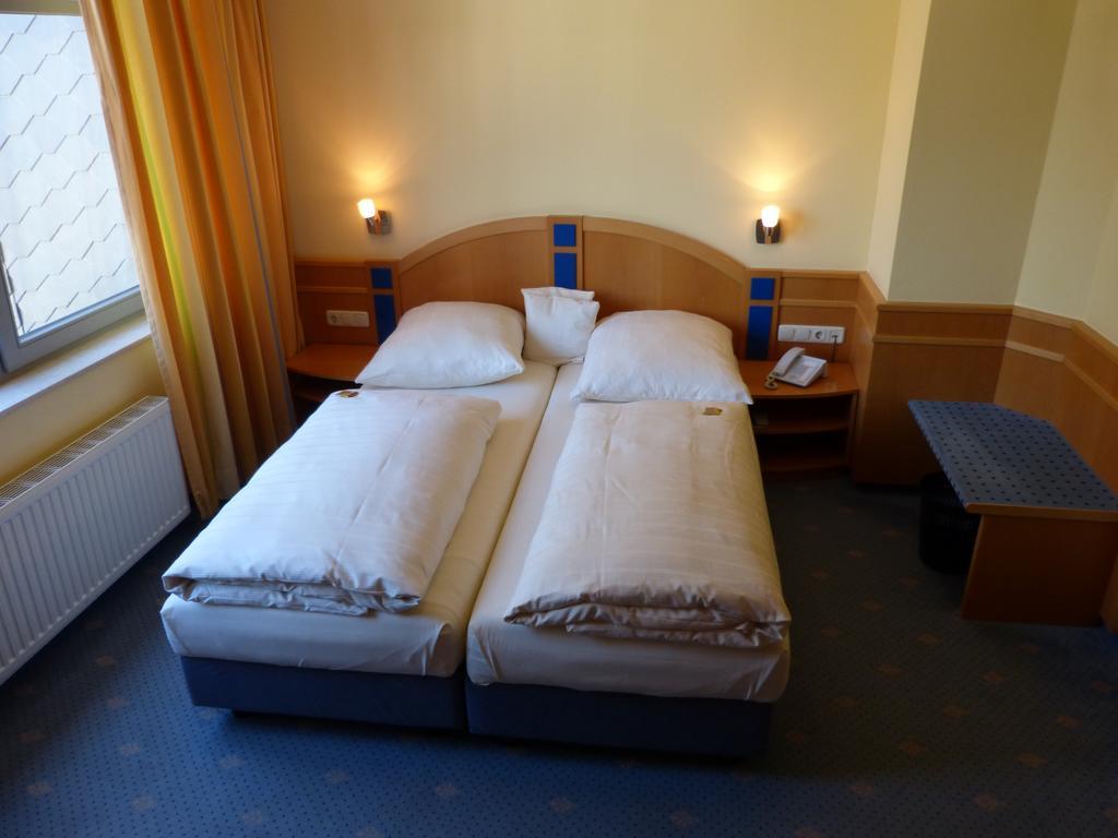 Forsthaus Bergedorf Hotel Hamburg Ruang foto